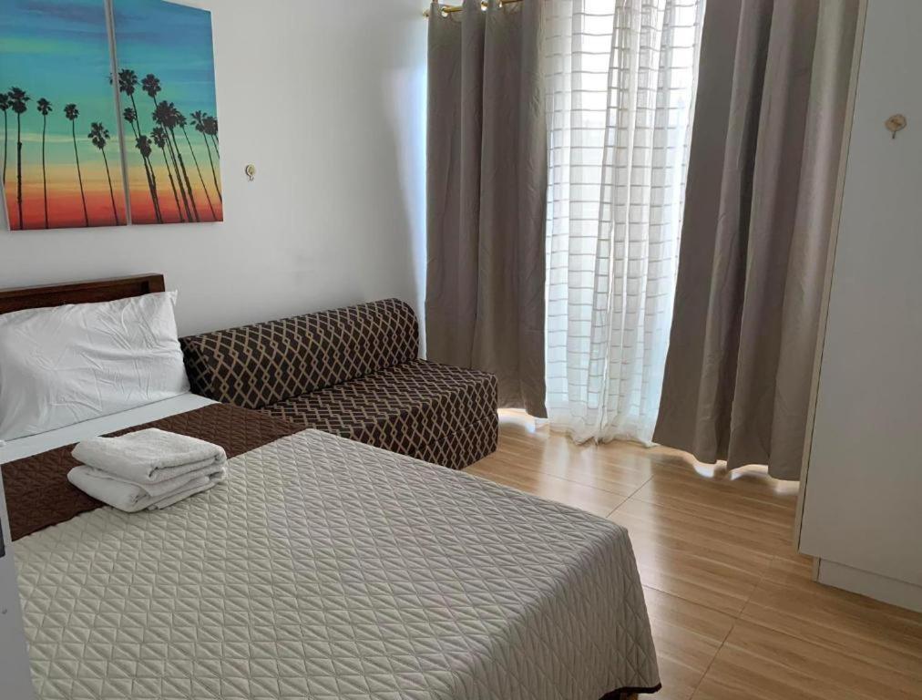 Azure C5 Man-Made Beach Balcony Multiple Units Manila Exterior foto